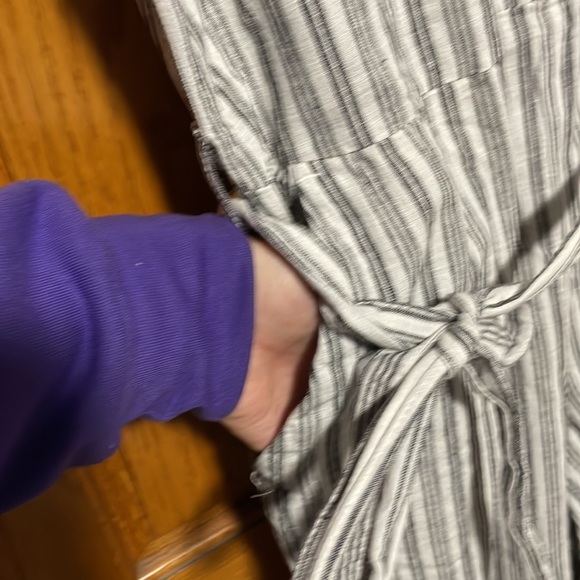 Linen Crop Pant Suit - Picture 4 of 4